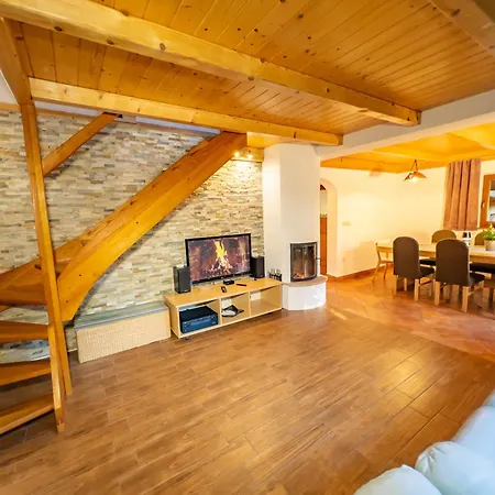 Hébergement de vacances Emaj With Sauna *